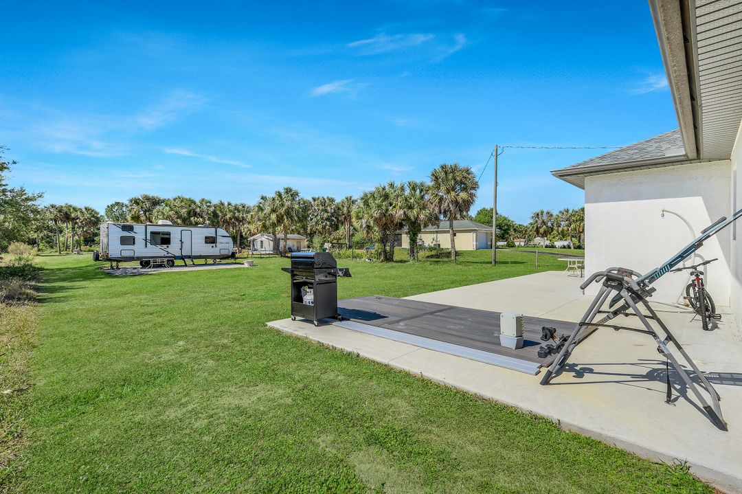 3460 20th Ave NE, Naples, FL 34120