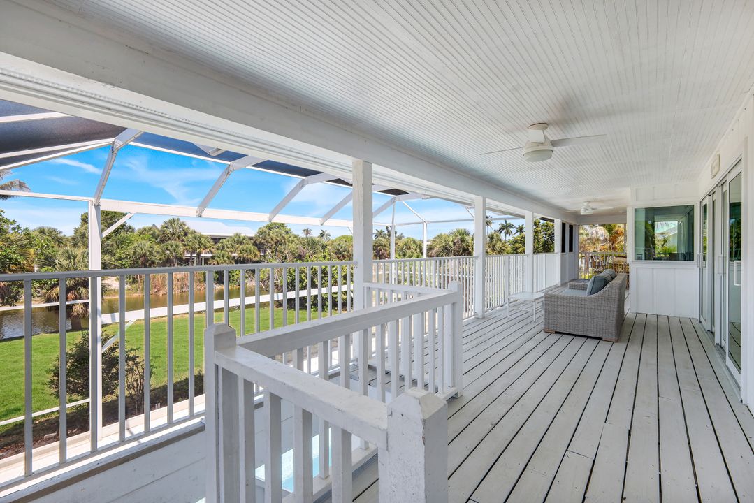 673 E Rocks Dr, Sanibel, FL 33957