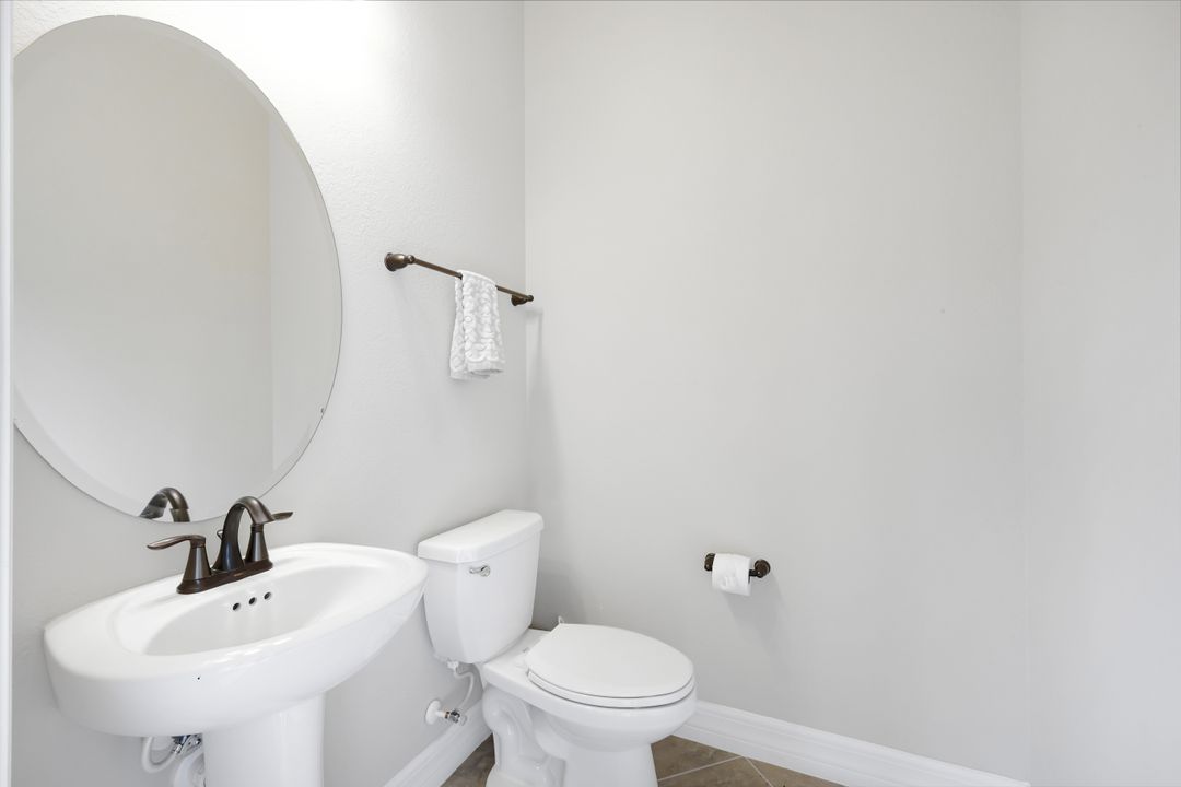 17450 Galway Run, Bonita Springs, FL 34135
