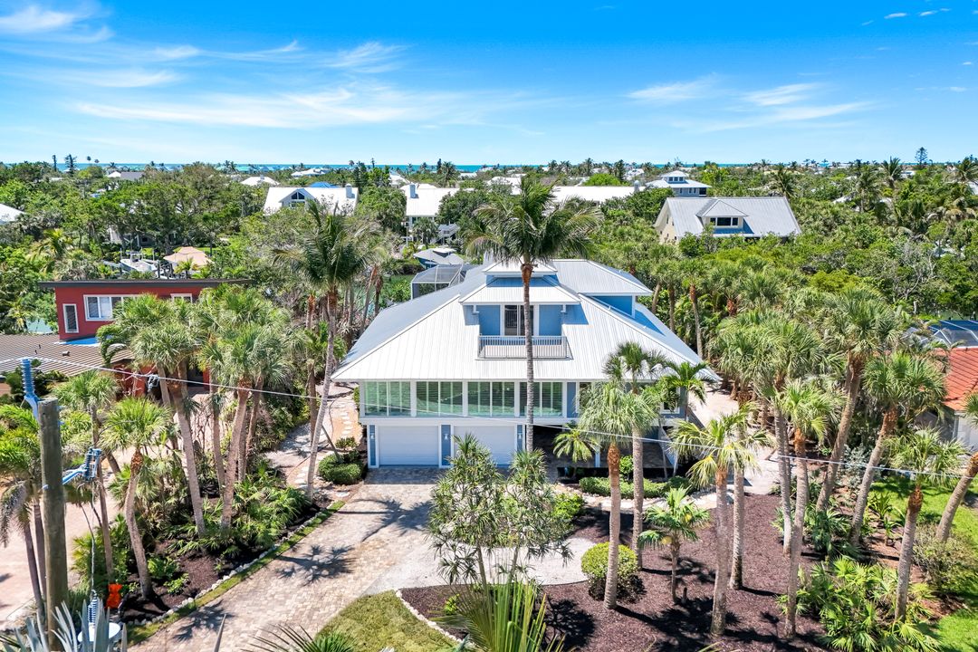 513 Lighthouse Way, Sanibel, FL 33957