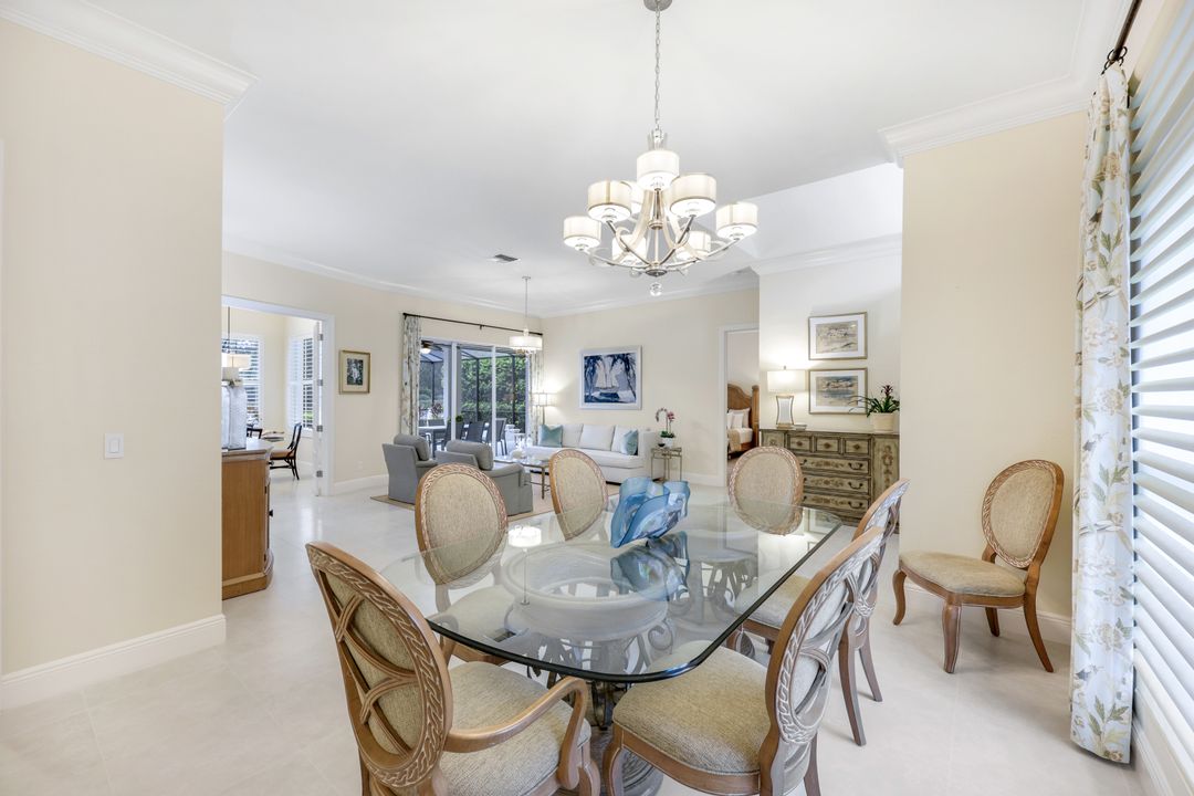 6632 Glen Arbor Way, Naples, FL 34119