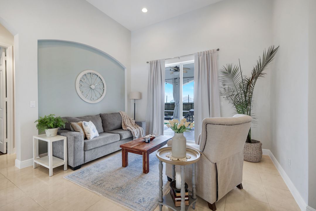 1130 NW 14th Terrace, Cape Coral, FL 33993