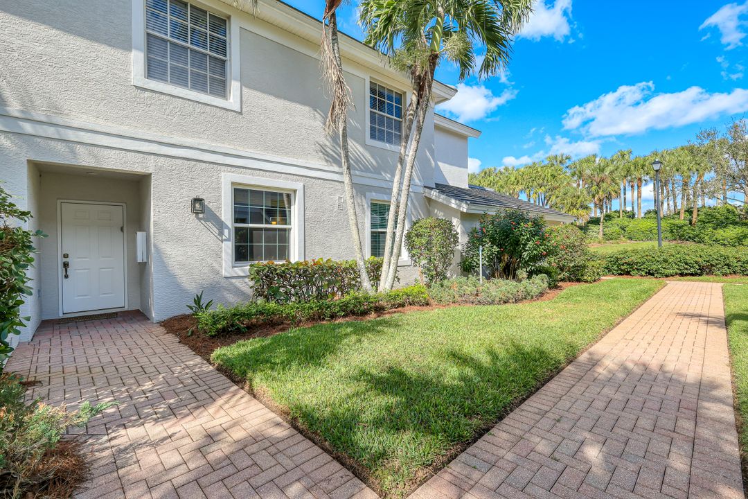 9211 Palmetto Ridge Dr #101, Bonita Springs, FL 34135