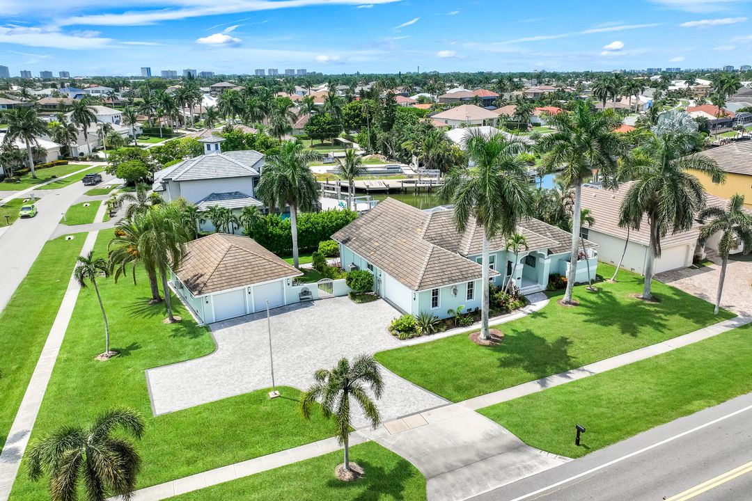 200 N Barfield Dr, Marco Island, FL 34145