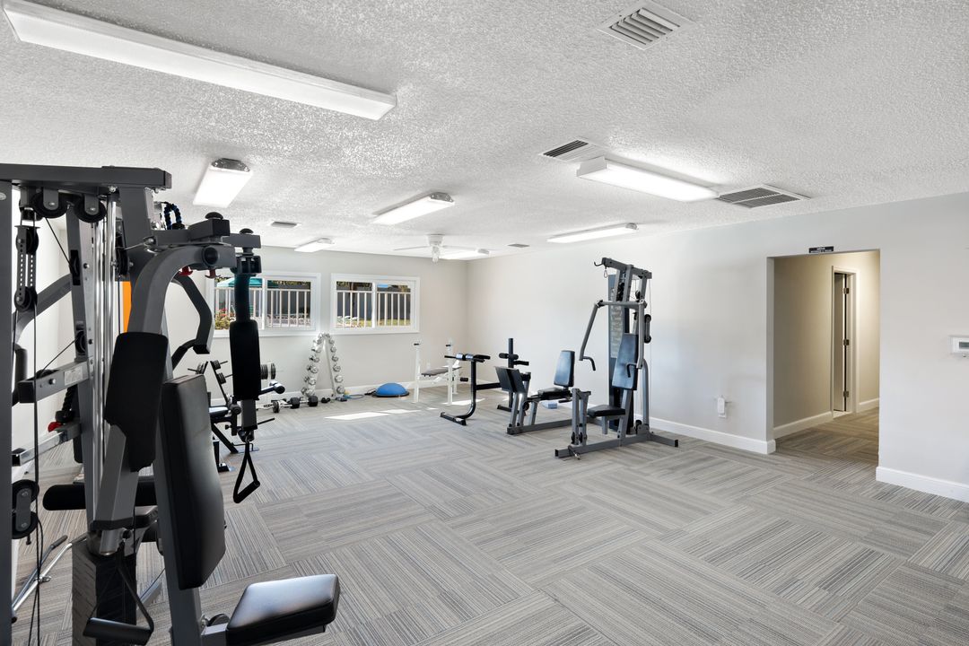 4251 Island Cir #3, Fort Myers, FL 33919