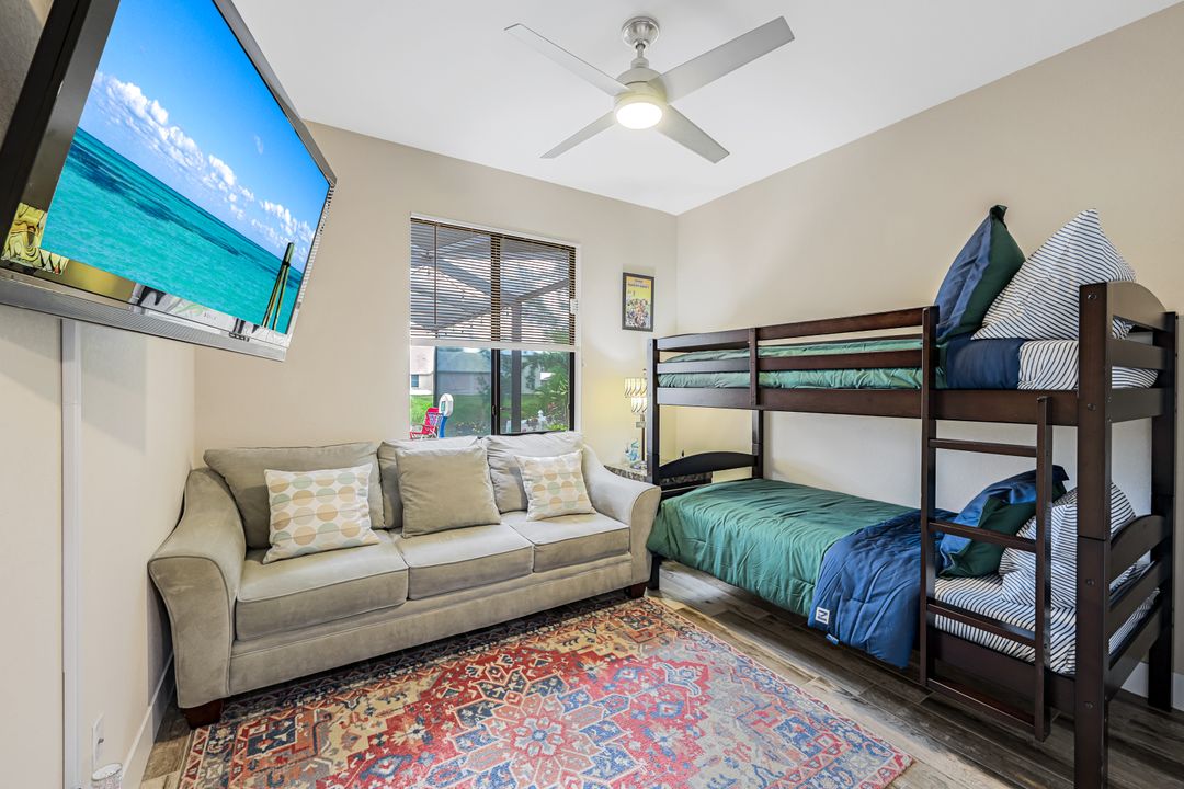 301 SE 21st Ln, Cape Coral, FL 33990