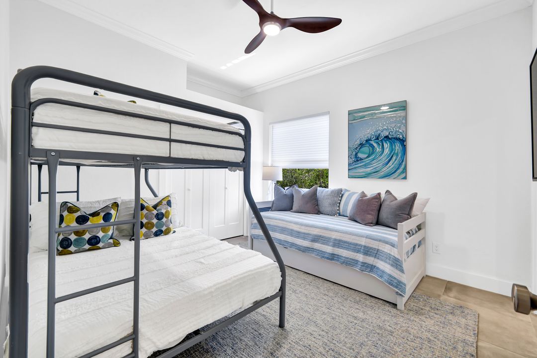 449 Heron Ave, Naples, FL 34108