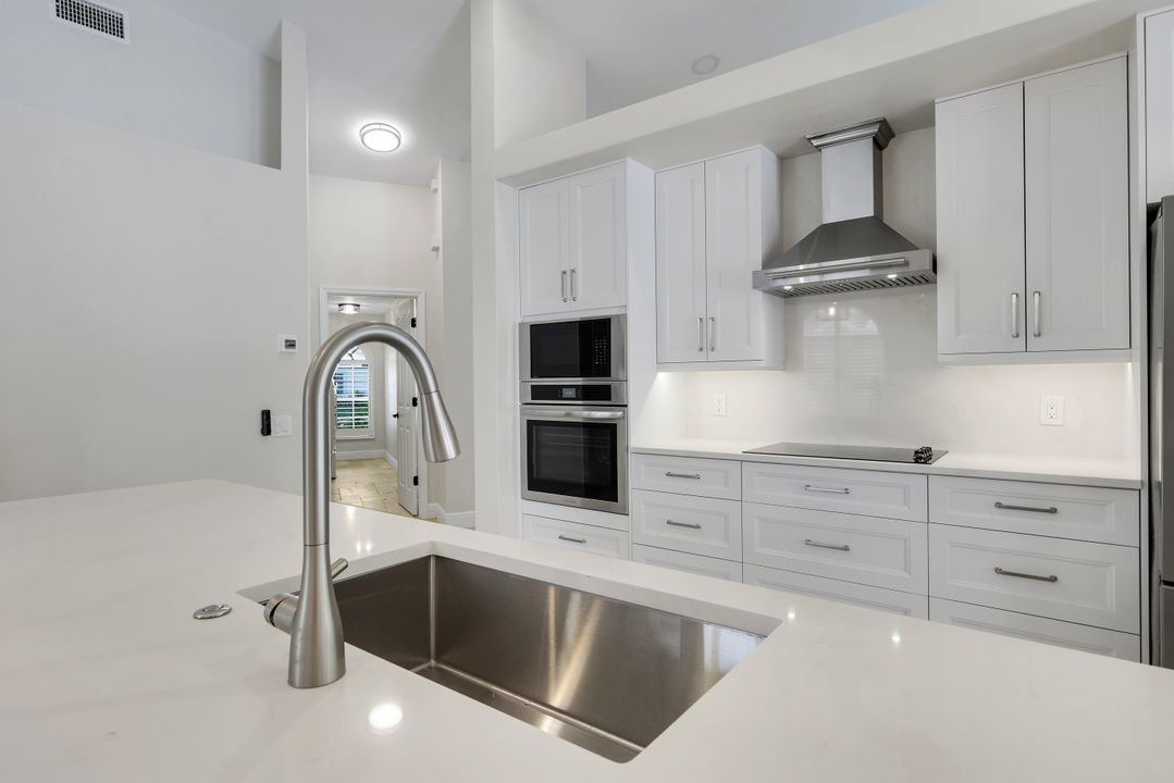 235 Silverado Dr, Naples, FL 34119