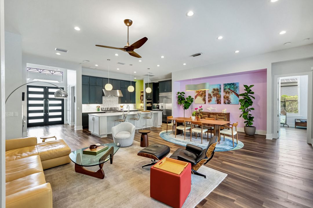 16249 Verilyn Cir, Naples, FL 34110