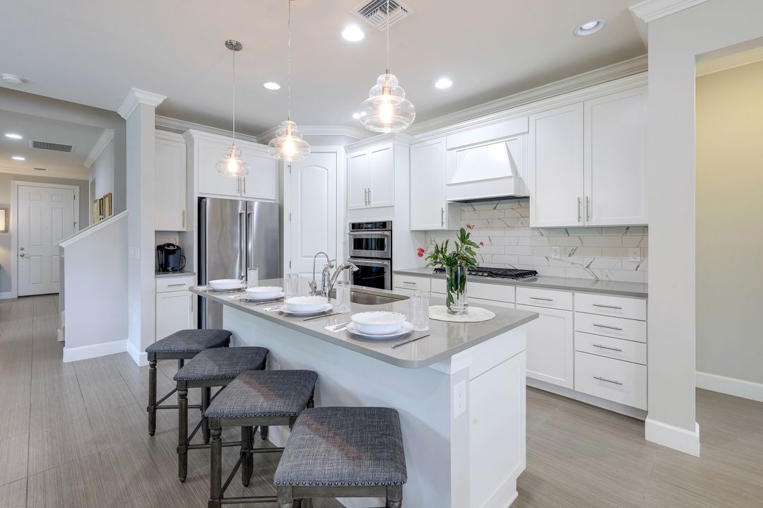 9437 Whooping Crane Wy, Naples, FL 34120