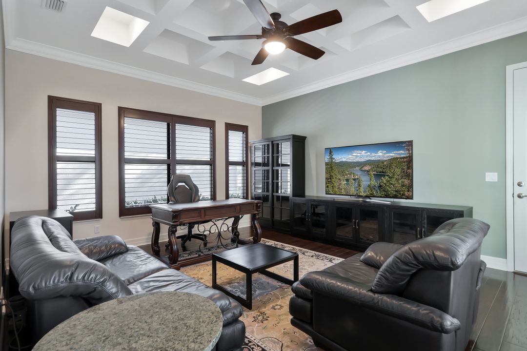3384 Atlantic Cir, Naples, FL 34119
