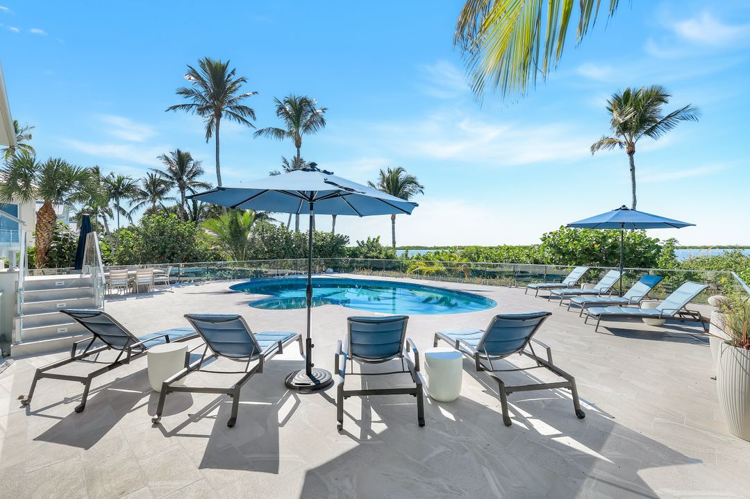 310 Seabreeze Dr, Marco Island, FL 34145