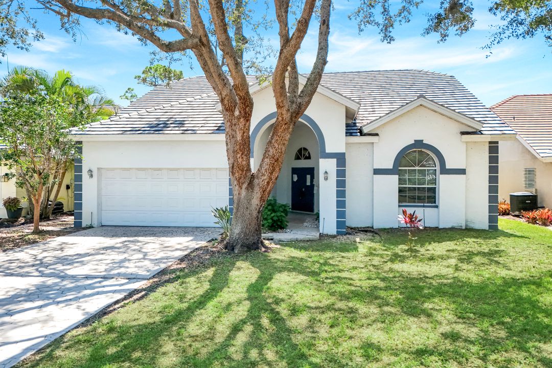 24949 Bay Cedar Dr, Bonita Springs, FL 34134