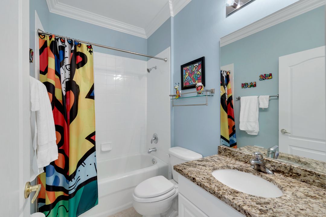 3365 Grand Cypress Dr #201, Naples, FL 34119