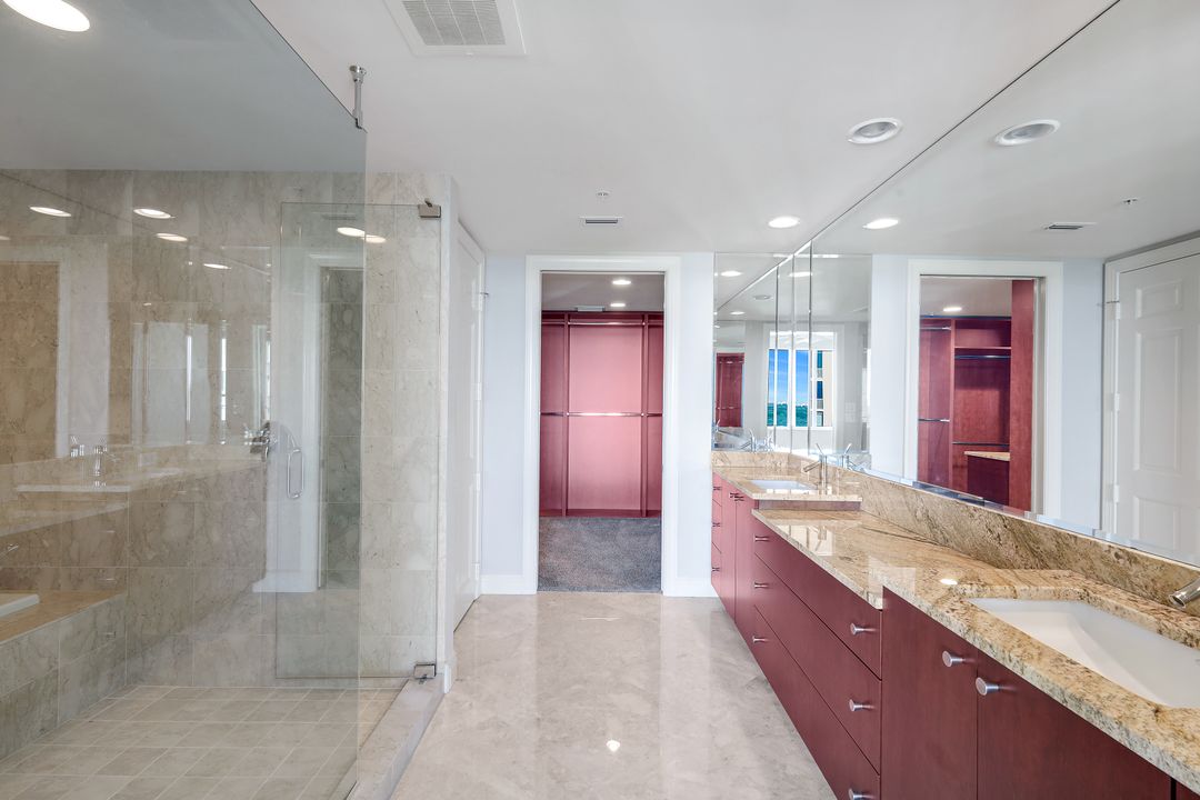 275 Indies Way #1606, Naples, FL 34110