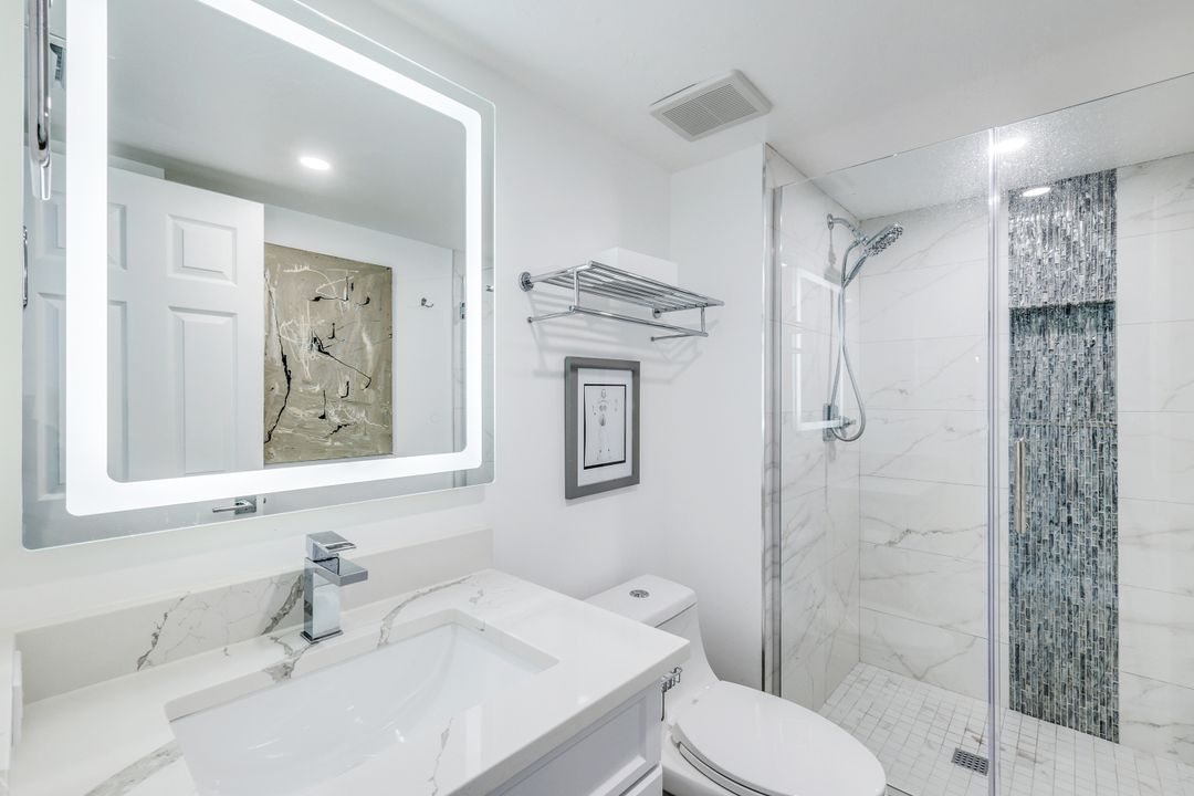 10475 Gulf Shore Dr APT 144, Naples, FL 34108