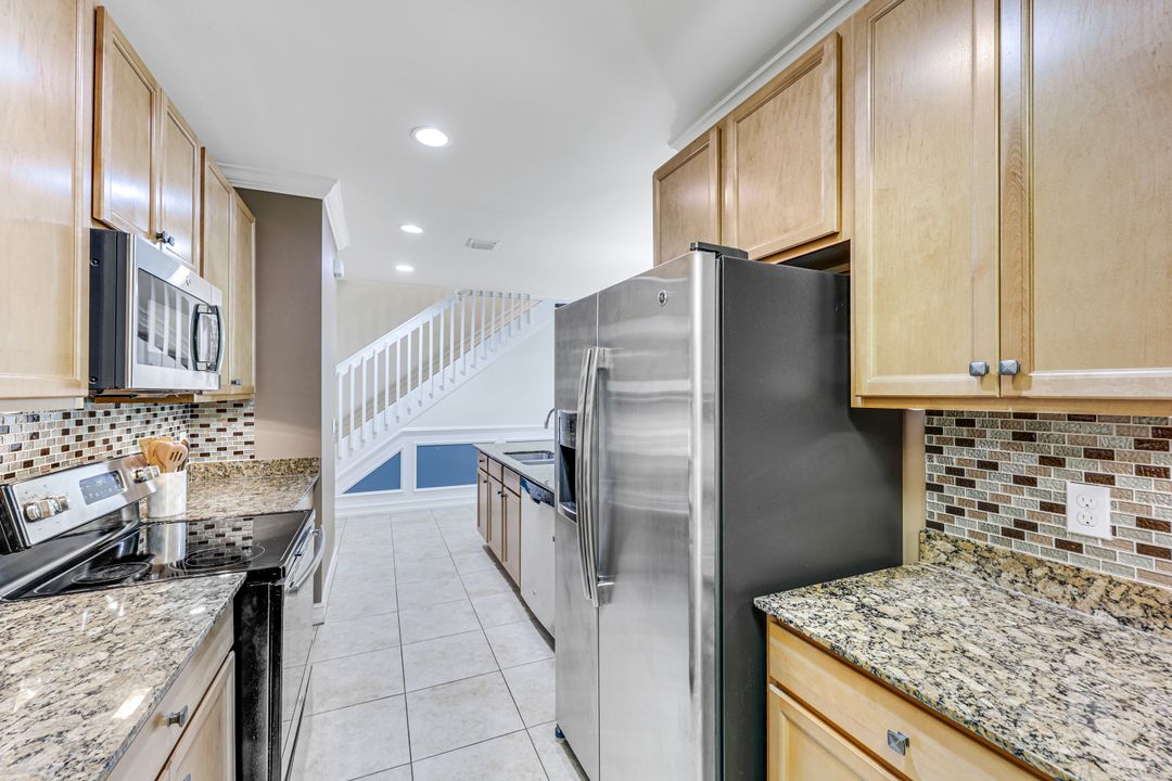 7890 Bristol Cir, Naples, FL 34120