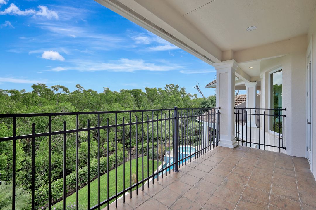 11726 Walton Pl, Naples, FL 34110