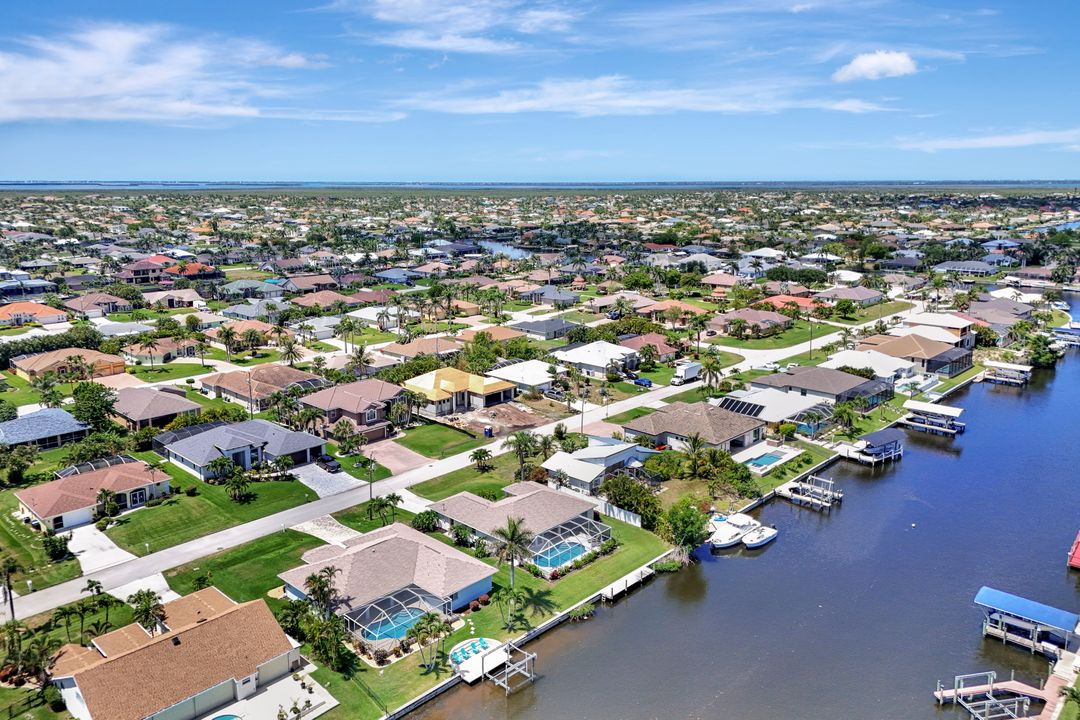 1813 SW 49th Terrace, Cape Coral, FL 33914