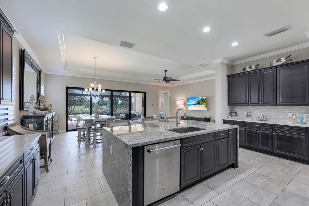 10283 Porto Romano Drive, Miromar Lakes, FL 33913
