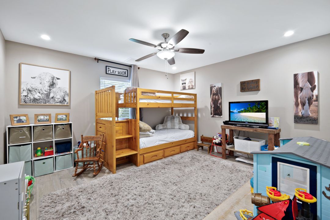1800 NW 30th Pl, Cape Coral, FL 33993