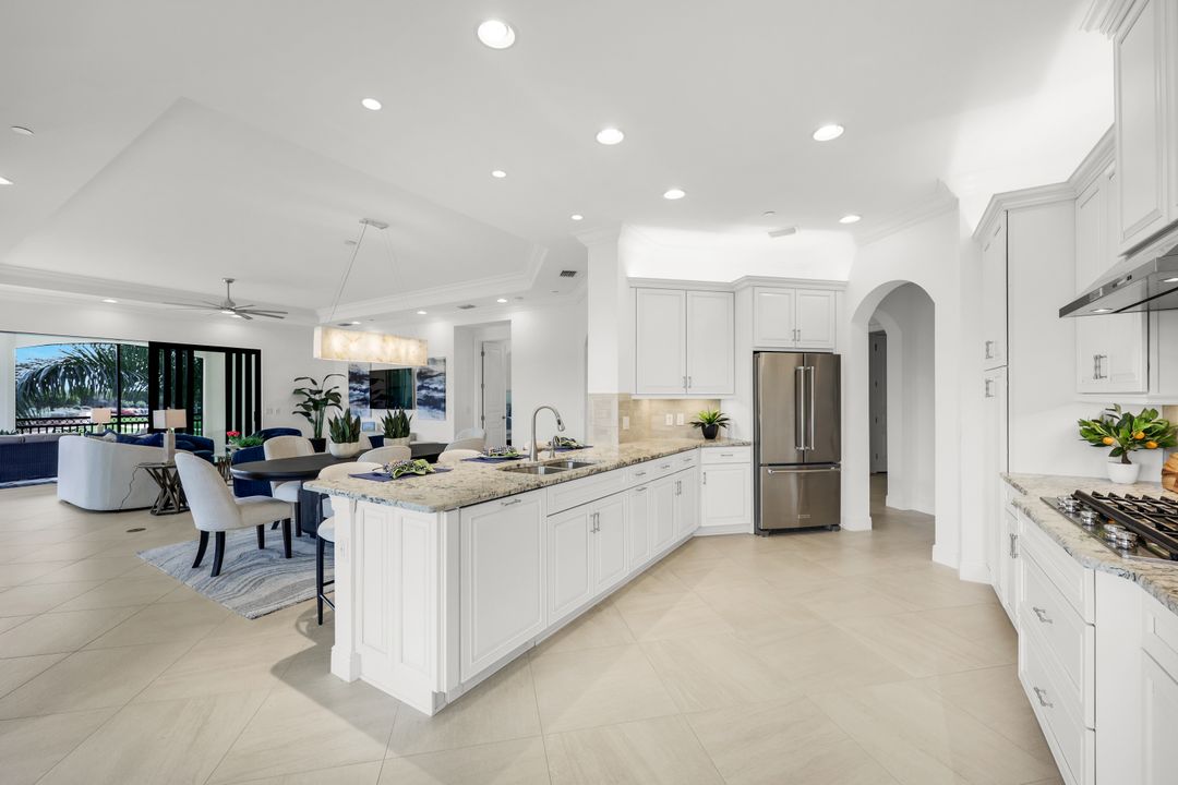 16452 Carrara Way #301, Naples, FL 34110