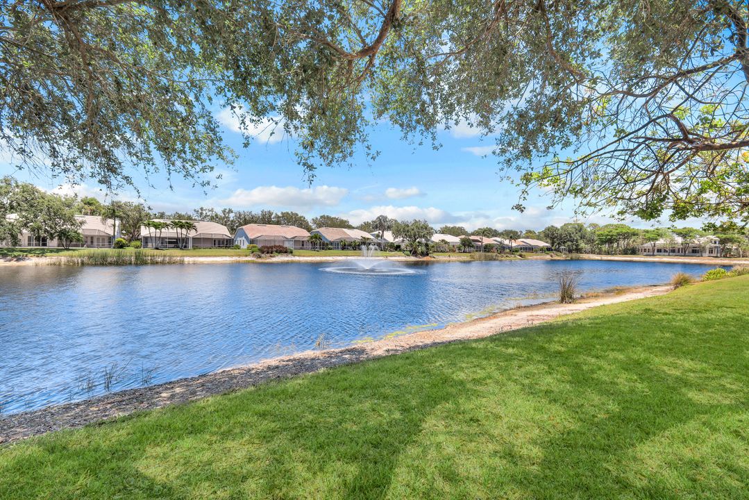 677 Captn Kate Ct #46, Naples, FL 34110