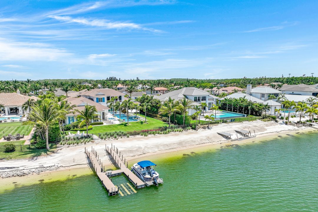 17412 Via Lugano Ct, Miromar Lakes, FL 33913