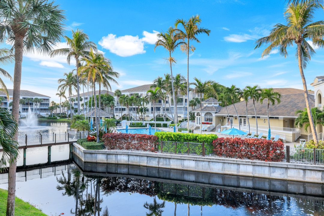 7702 Pebble Creek Cir #103, Naples, FL 34108