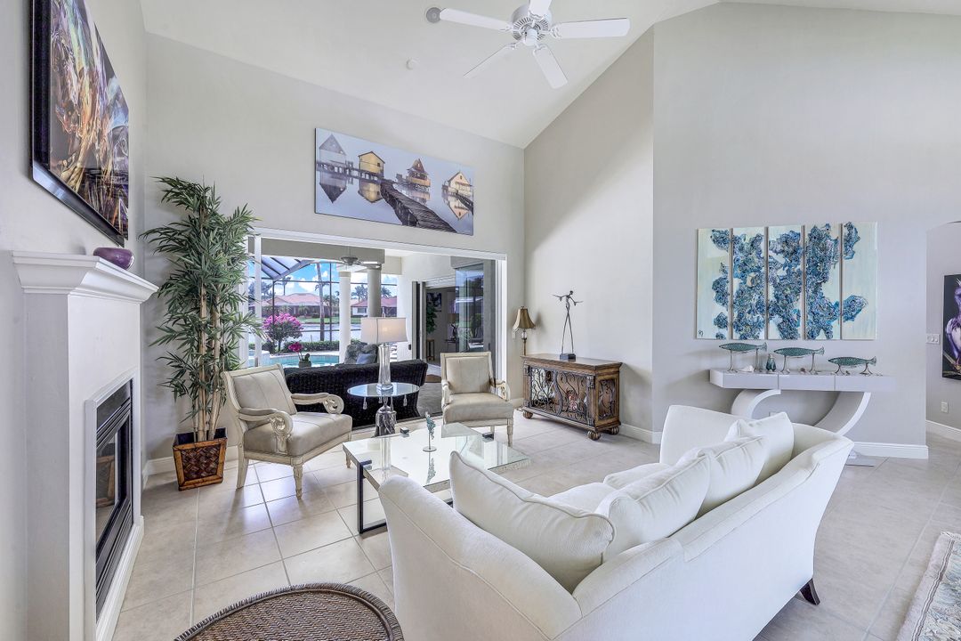 7092 Peach Blossom Ct, Naples, FL 34113