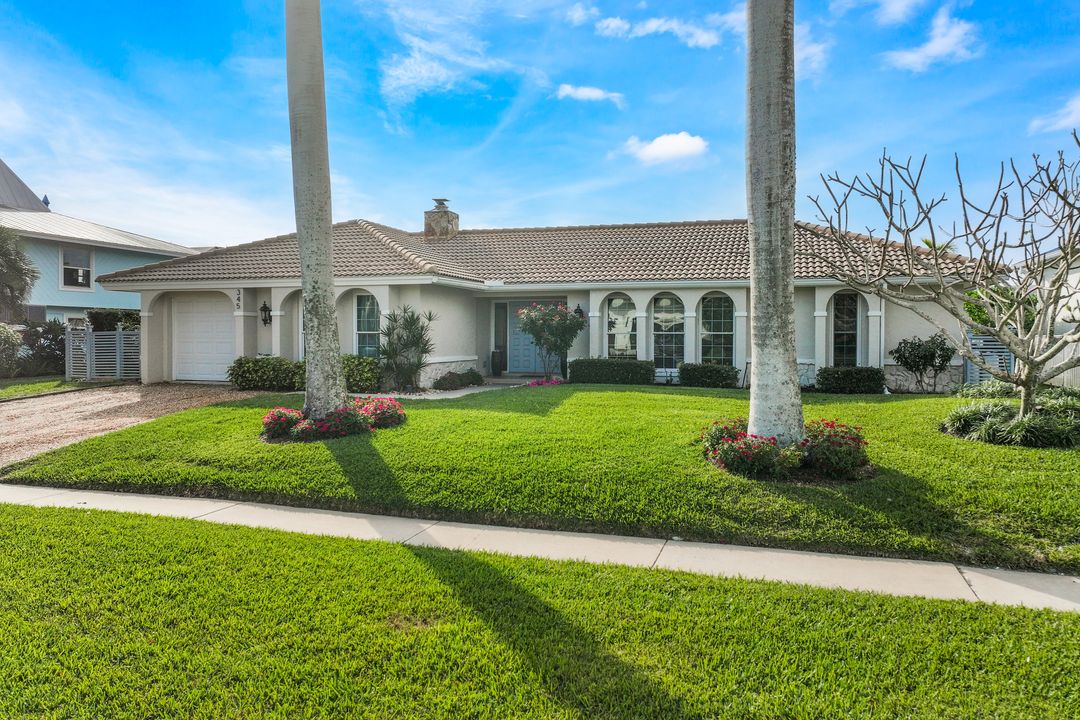 345 Henderson Ct, Marco Island, FL 34145