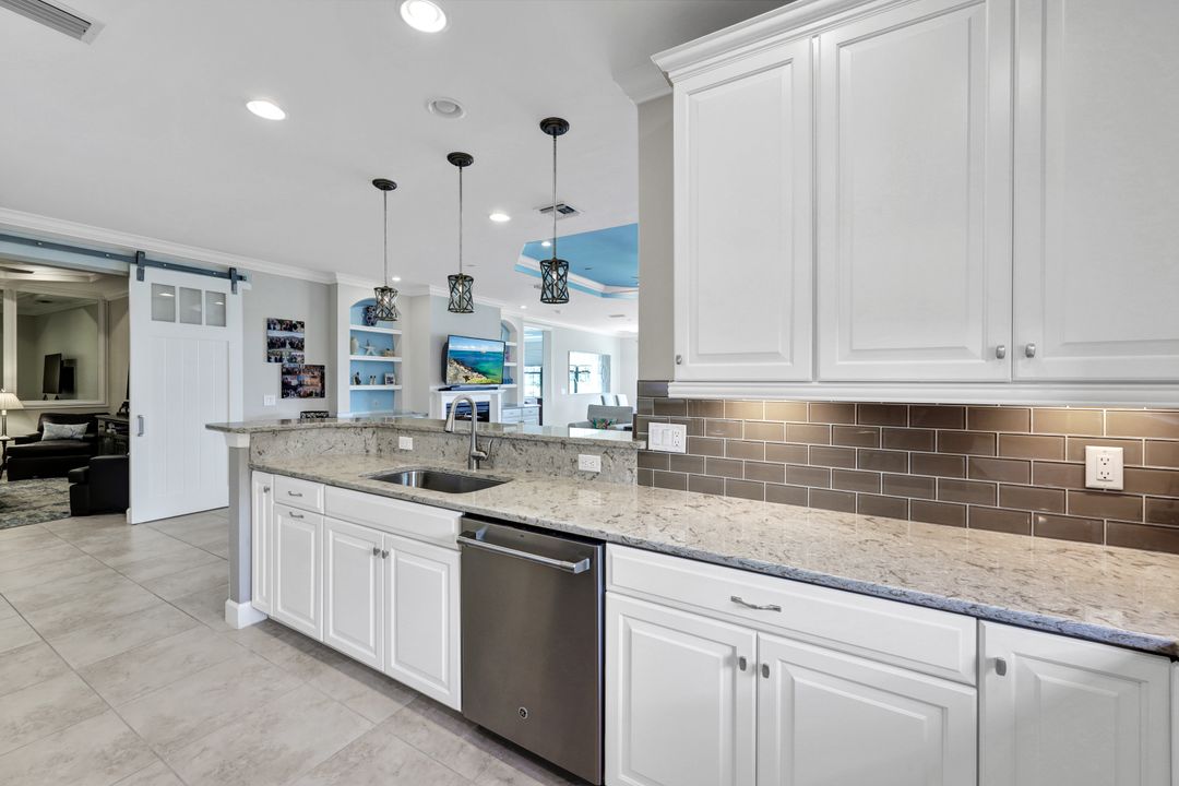 8772 Bellano Ct  #104, Naples, FL 34119