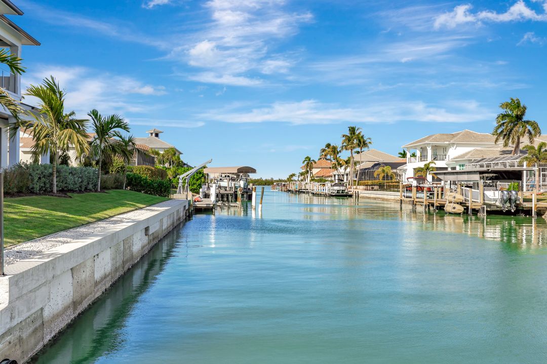 911 Giralda Ct, Marco Island, FL 34145