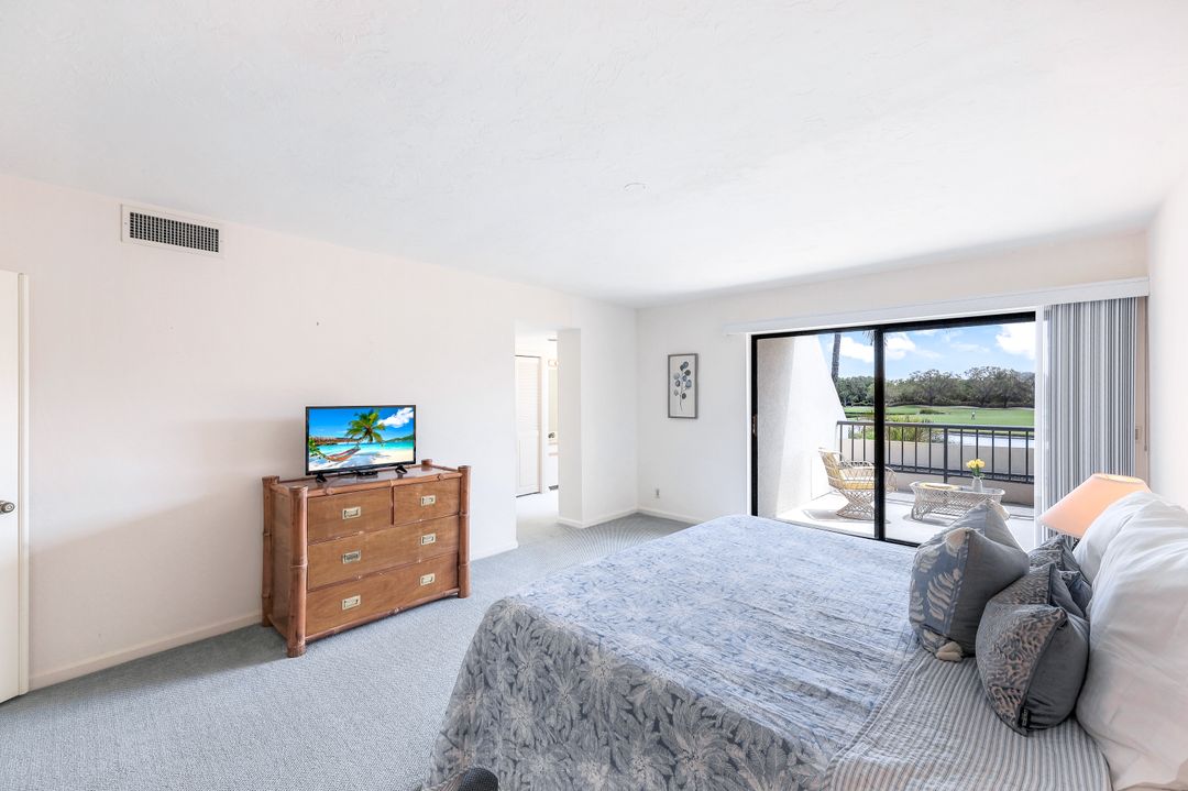 6300 Pelican Bay Blvd #A-101, Naples, FL 34108