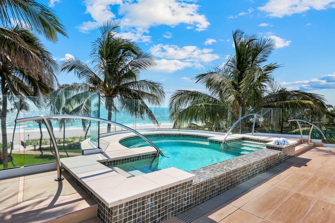 4101 Gulf Shore Blvd N #17N, Naples, FL 34103