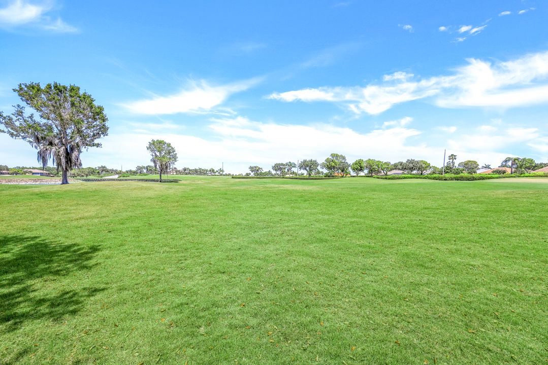 8637 Champions Point #901, Naples, FL 34113