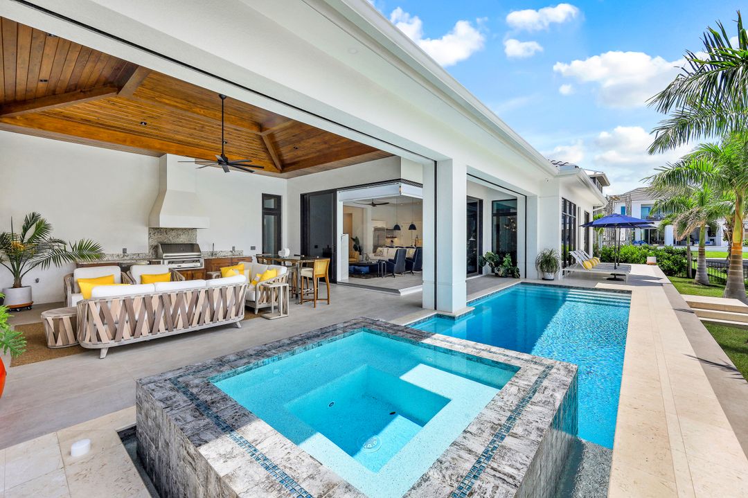 685 Cameo Ct, Marco Island, FL 34145