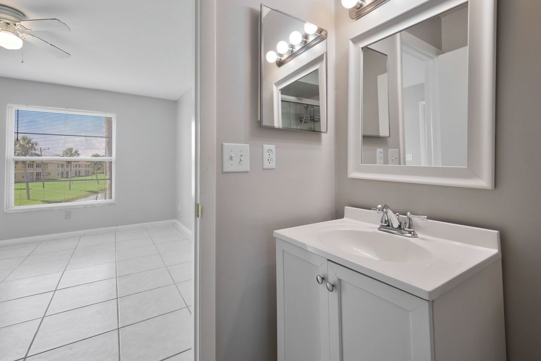 1100 Pondella Rd #611, Cape Coral, FL 33909