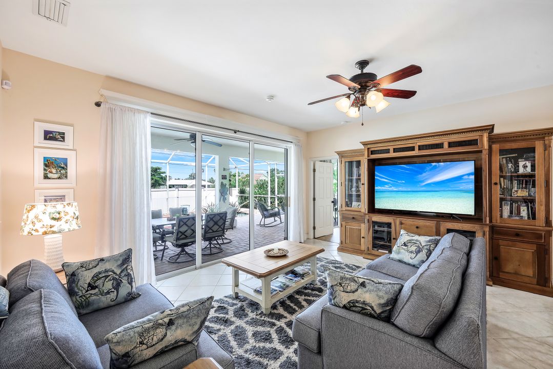 1802 SW 2nd Ave, Cape Coral, FL 33991