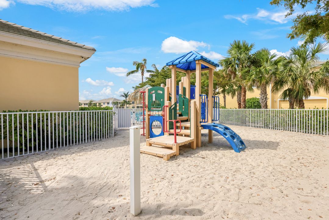 14519 Abaco Lakes Dr #204, Fort Myers, FL 33908