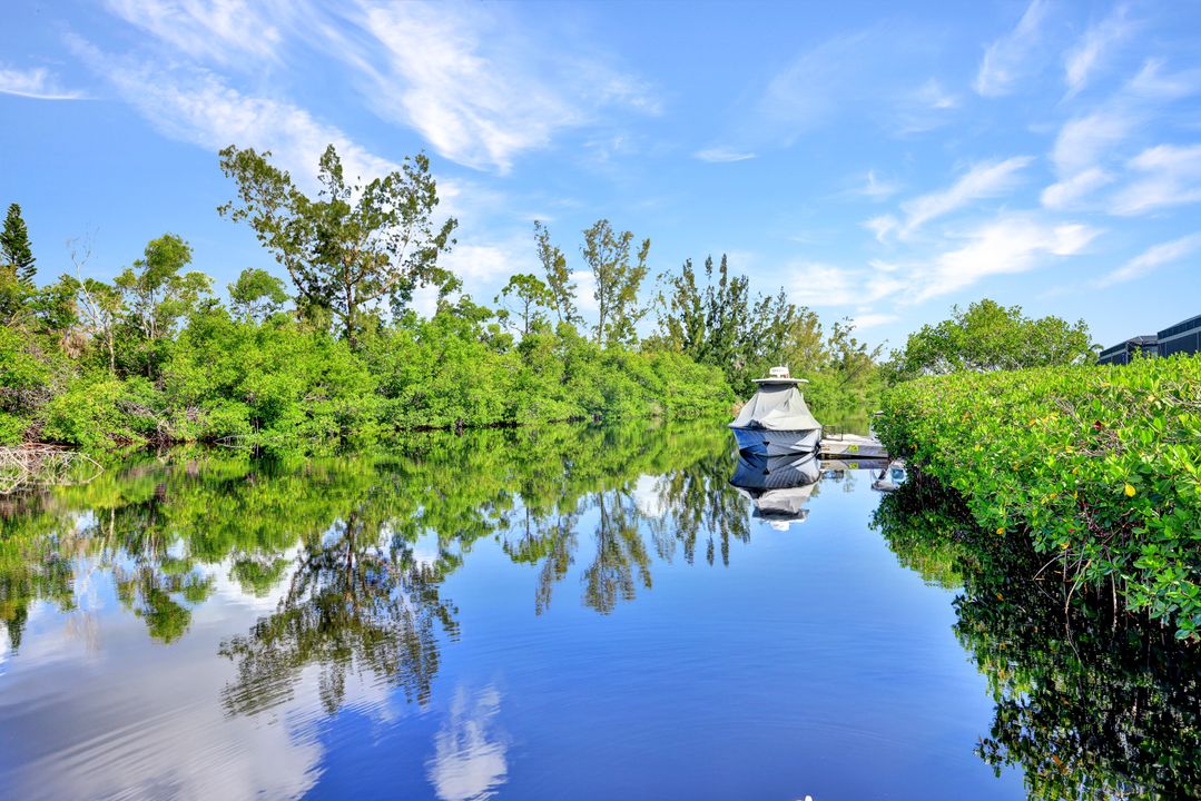 17207 Hidden Estates Cir, Fort Myers, FL 33908