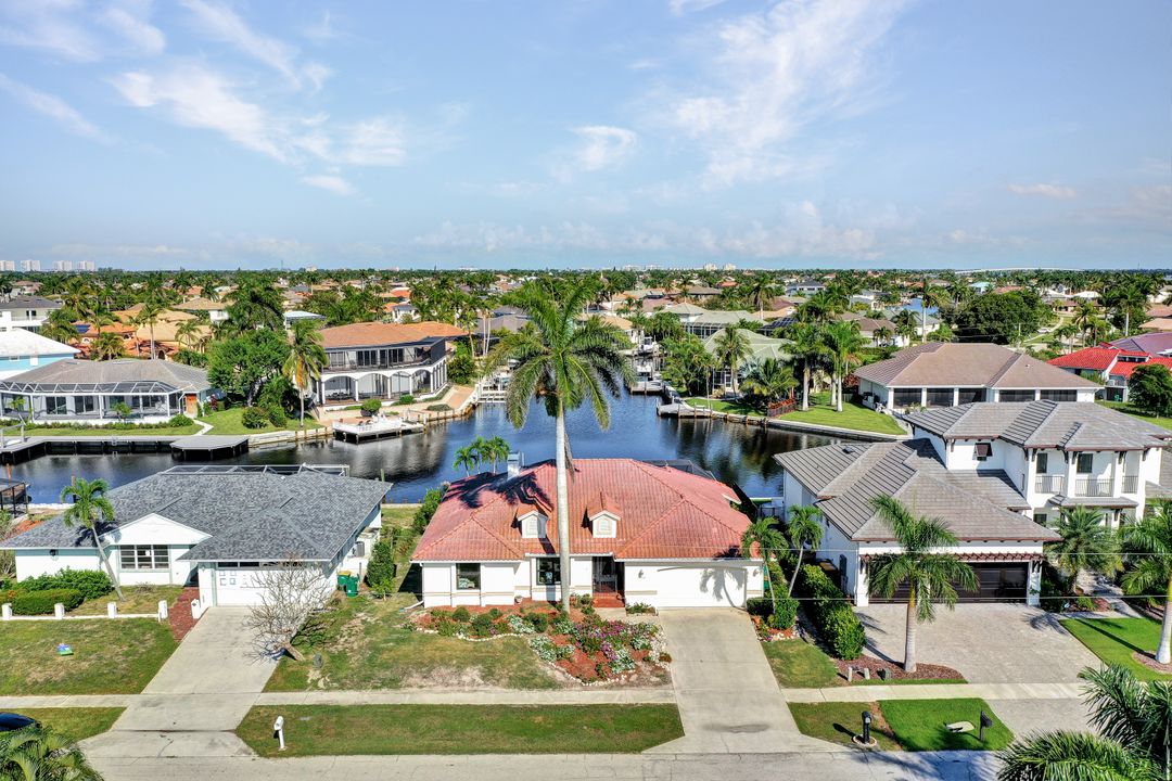 1874 Apataki Ct, Marco Island, FL 34145