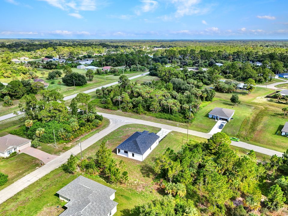 5085 NE Tradewinds Cir, LaBelle, FL 33935
