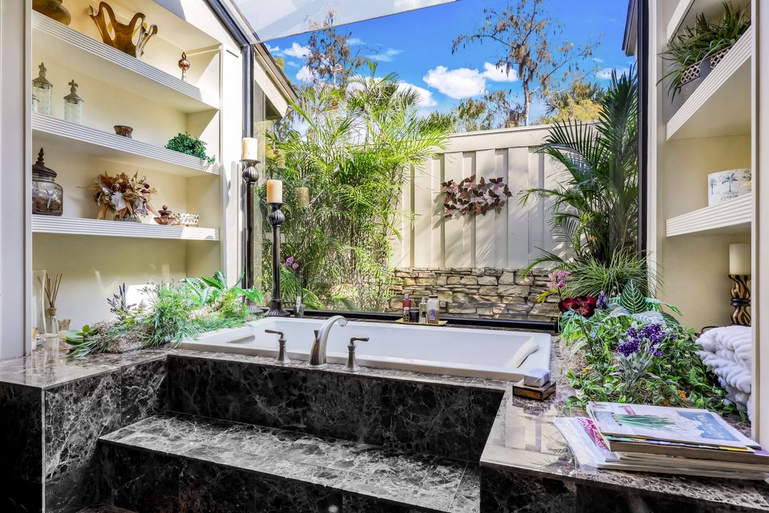 15620 Kinross Cir, Fort Myers, FL 33912