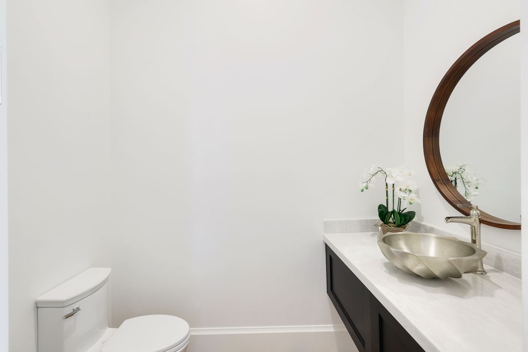 730 Harbour Dr, Naples, FL 34103