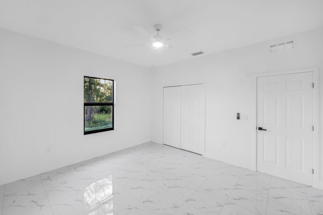 4805-4807 29th St SW, Lehigh Acres, FL 33973