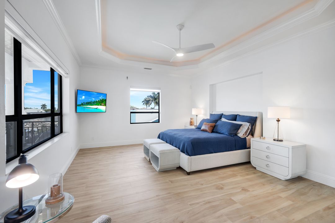 5743 SW 9th Ct, Cape Coral, FL 33914