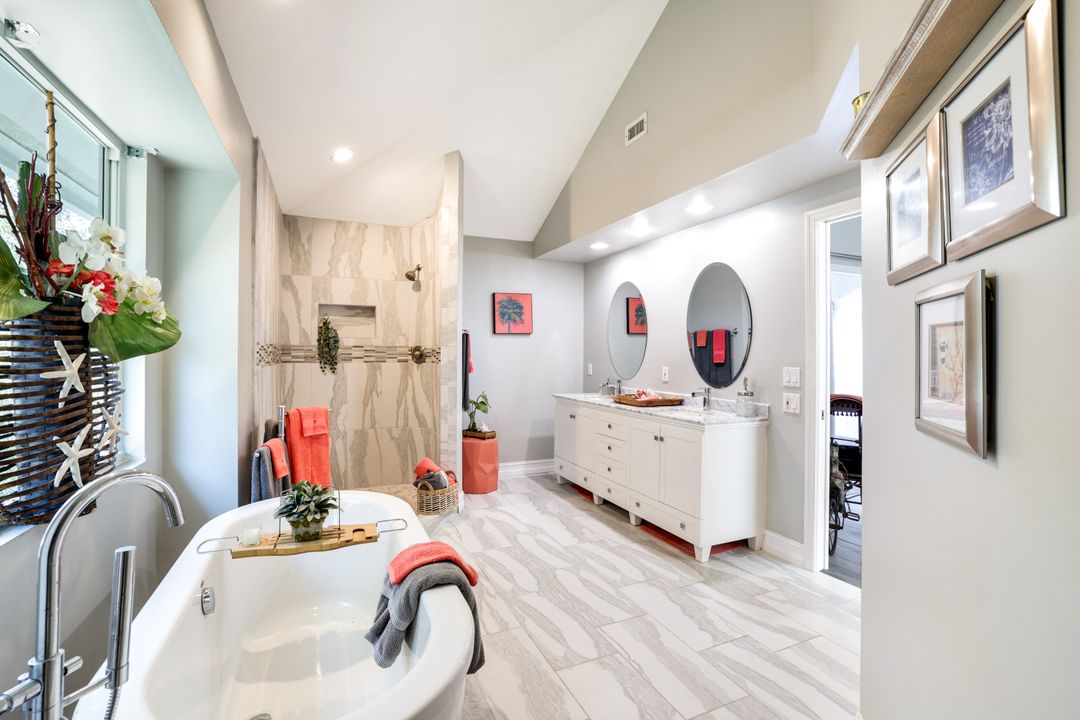 360 Gumbo Limbo Ln, Marco Island, FL 34145