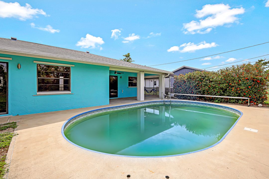 4118 SE 2nd Ave, Cape Coral, FL 33904