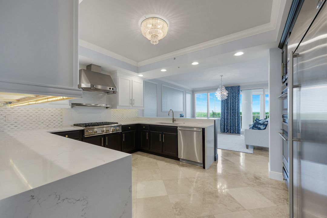 275 Indies Way #503, Naples, FL 34110